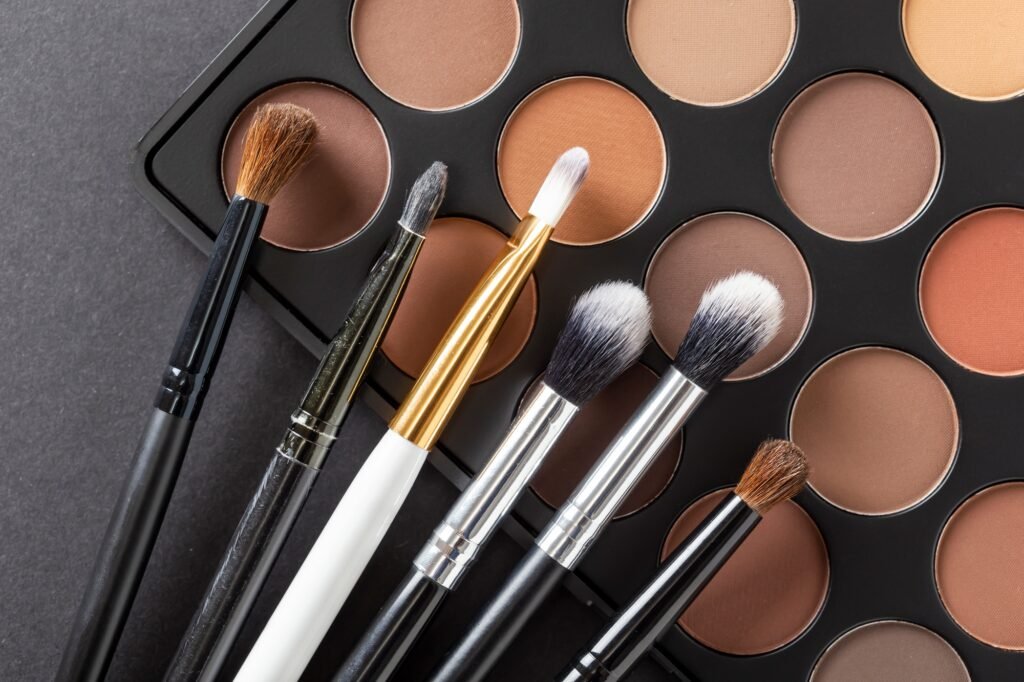 Make up equipment